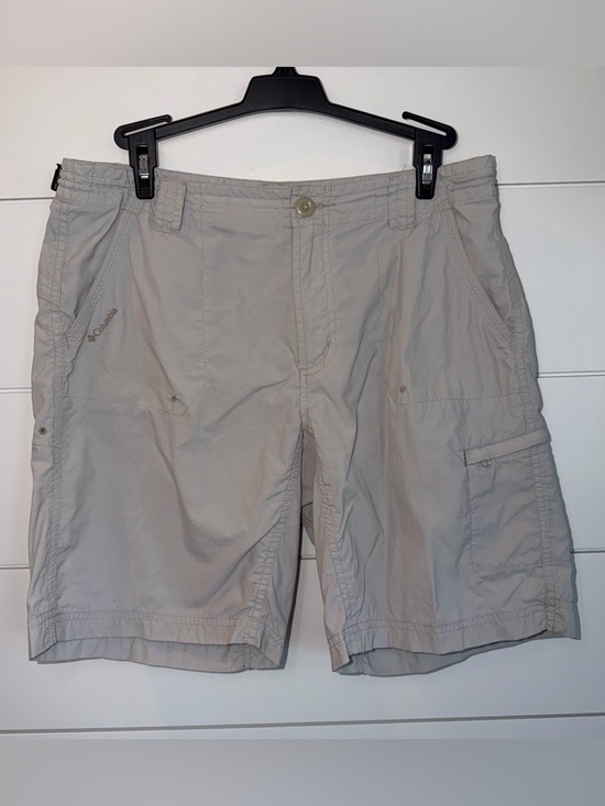 Columbia Pants - Columbia Titanium Women’s 10 Shorts Khaki Nylon 8.5" Hiking Gorpcore Packable